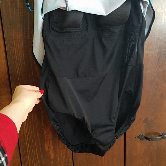 Full coverage Swim dress - Picture 2 of 6